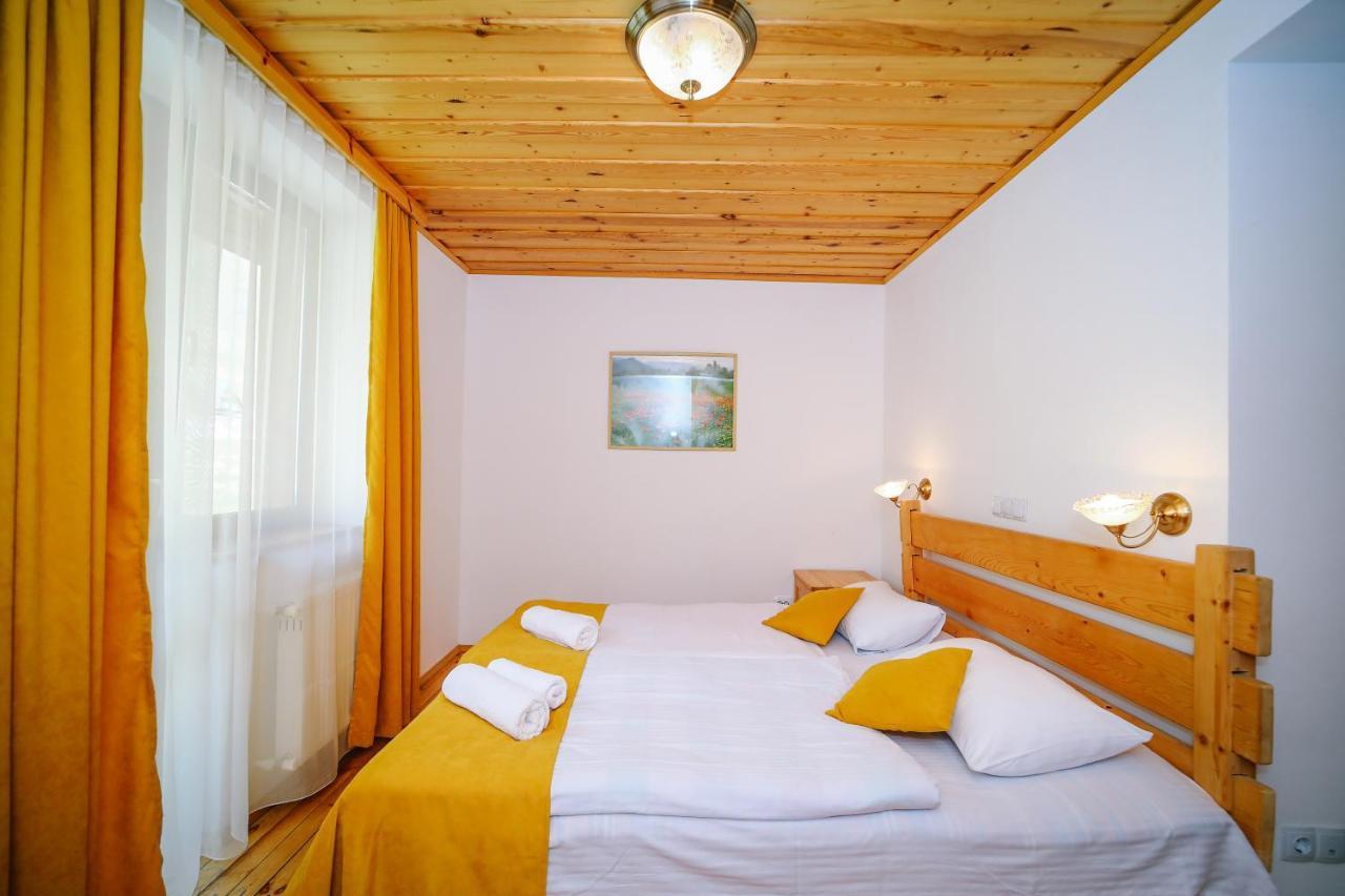 Alpenhaus Kazbegi Hotel & Restaurant Buitenkant foto